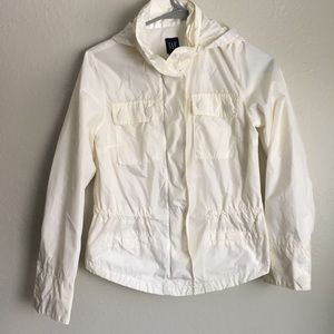 gap / white rain jacket with lining and hood